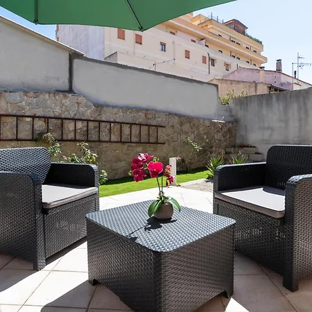Olbia Central Apartment Apartamento *